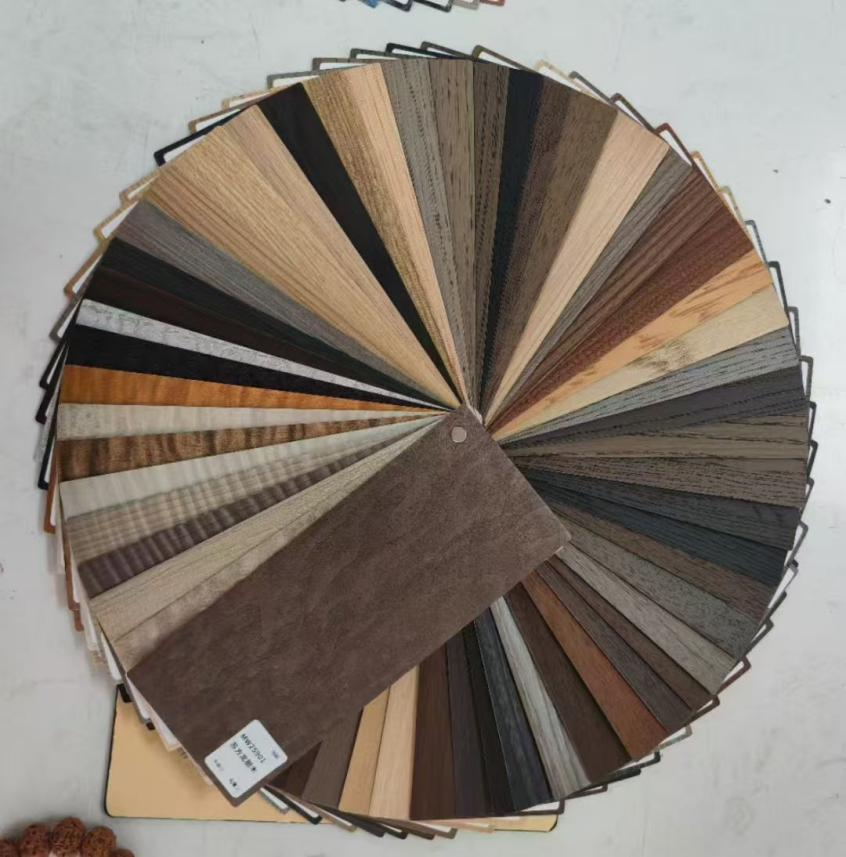 스테인레스 스틸 도어의 표면 장식: 나뭇결 필름 적용 가능성 분석